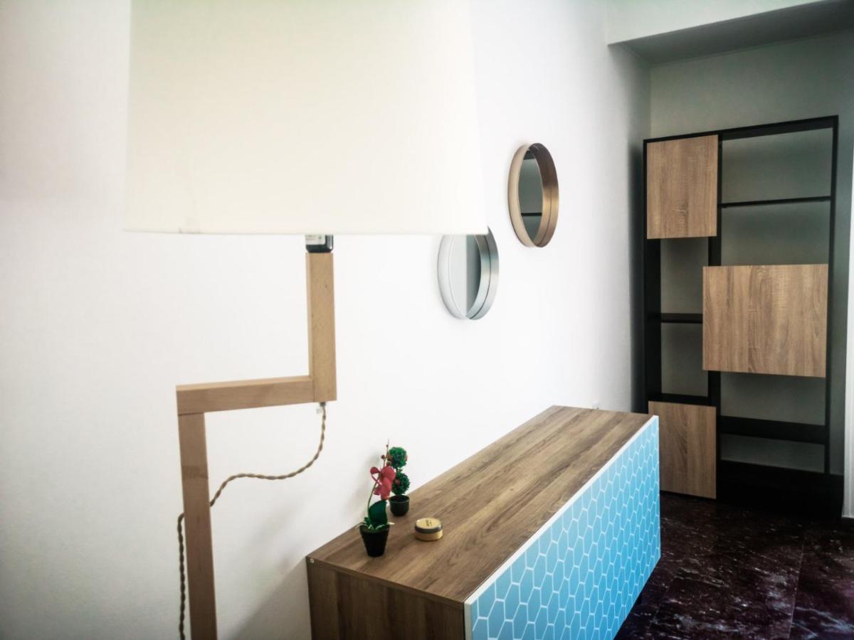 Explore Greece From Colorful City Centre Apartment Халкис Екстериор снимка